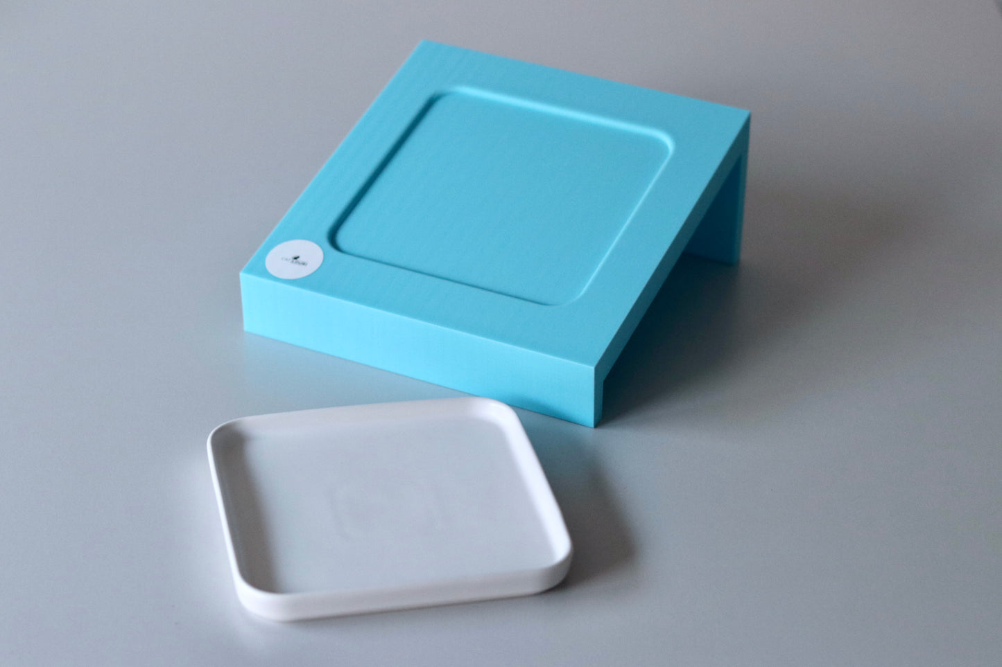 Ergonomische Napferhöhung Pop of Color - Genuss mit Neigung (Geneigt): Eckiges Design