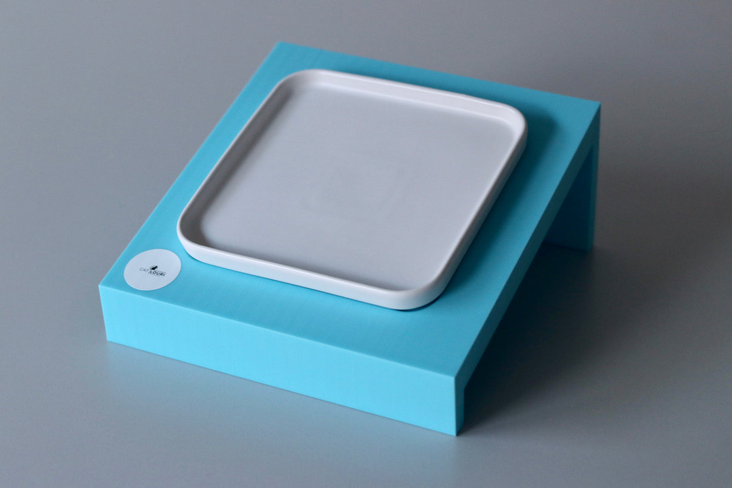 Ergonomische Napferhöhung Pop of Color - Genuss mit Neigung (Geneigt): Eckiges Design